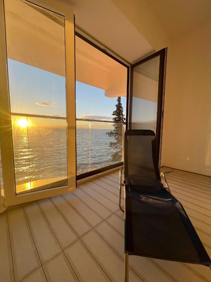 First Row To The Sea Apartment Опатия Екстериор снимка