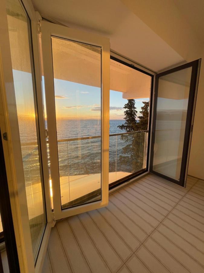 First Row To The Sea Apartment Опатия Екстериор снимка