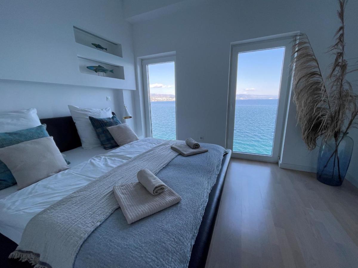 First Row To The Sea Apartment Опатия Екстериор снимка