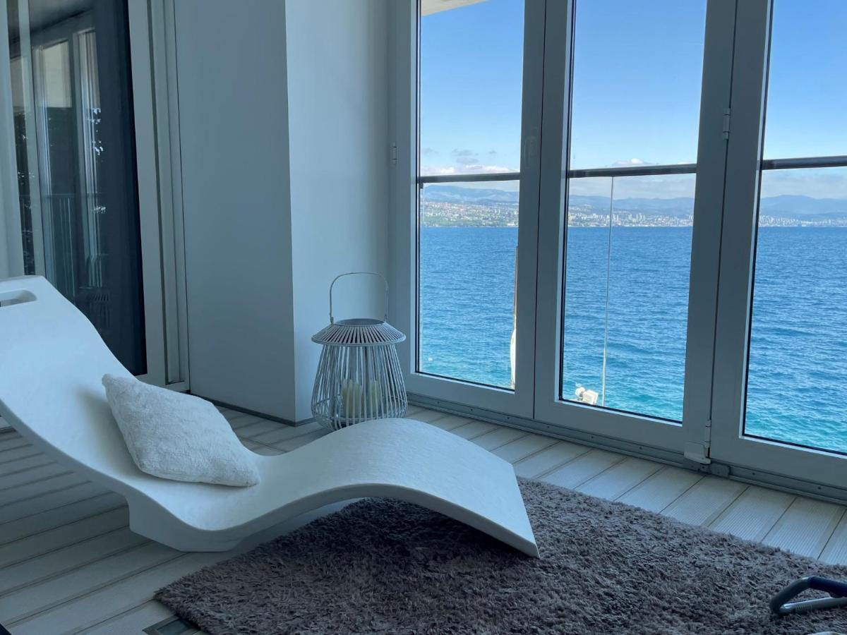 First Row To The Sea Apartment Опатия Екстериор снимка