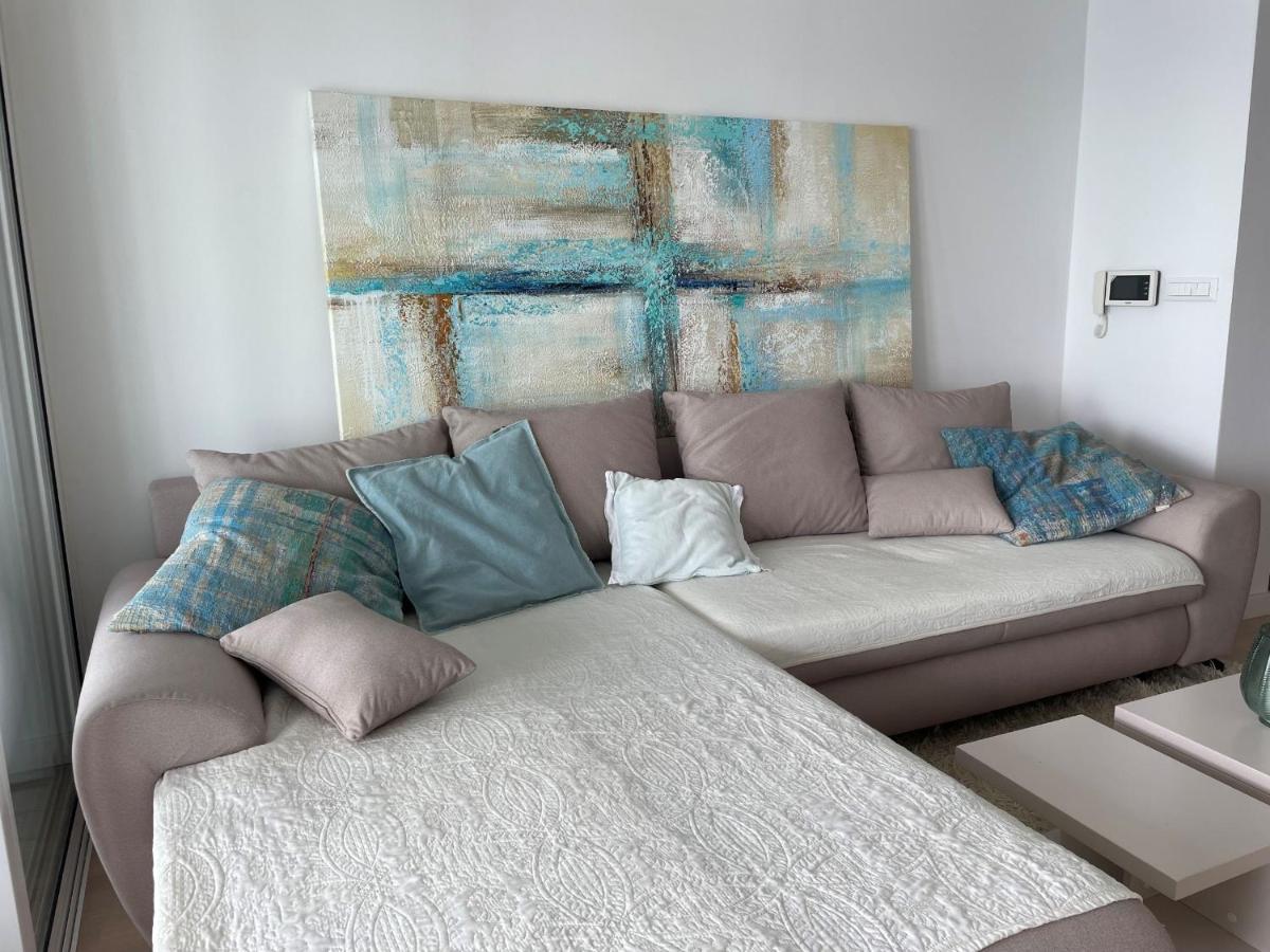 First Row To The Sea Apartment Опатия Екстериор снимка